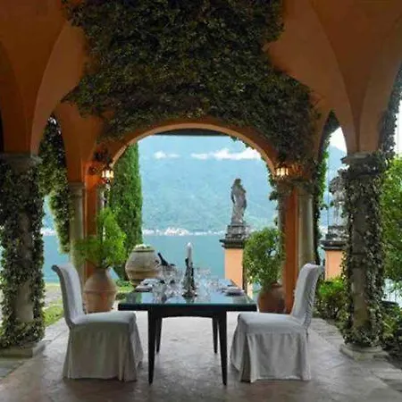 Sleeps 16 Pool Air Con Villa